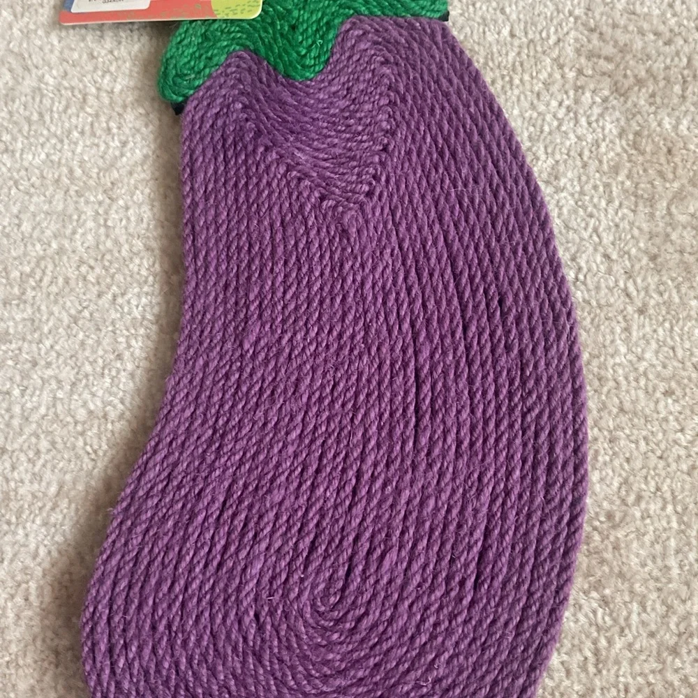 NWT Eggplant Shape Cat Scratch Pad